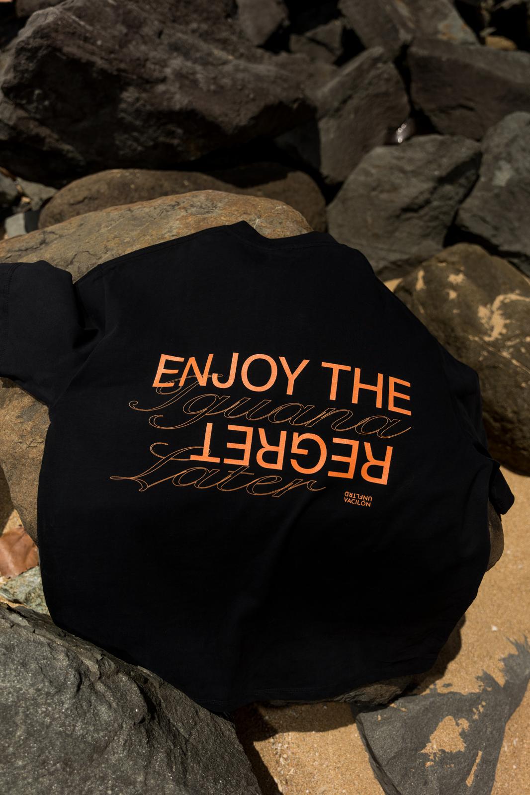 Iguana & Coquí <3 Oversize Tee - Black XL -